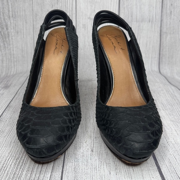 Badgley Mischka Mark & James MARCY Black Leather Platform Heels Pumps Size 8M - Picture 3 of 7